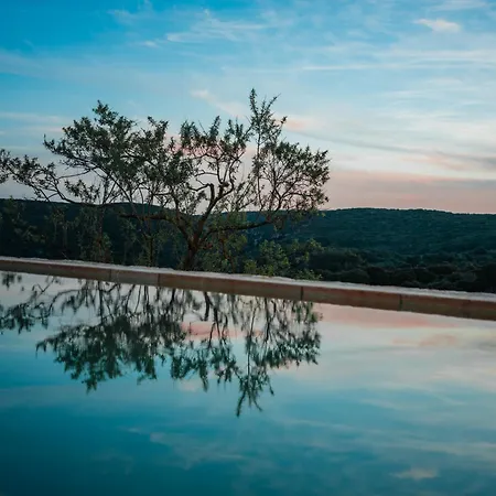 Casa Kombonada Villa *