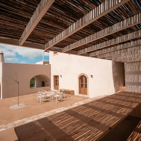 Casa Kombonada فيلة *