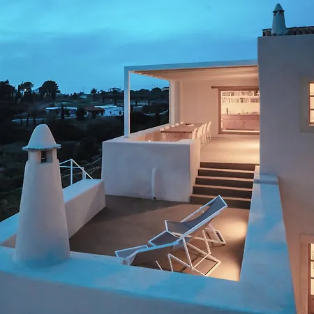 Casa Kombonada فيلة Kastrisianika