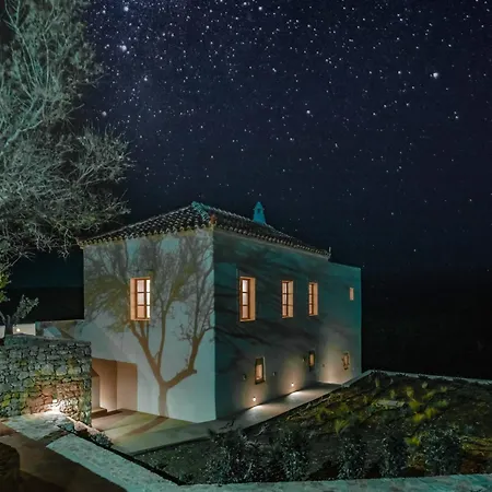 Casa Kombonada Villa